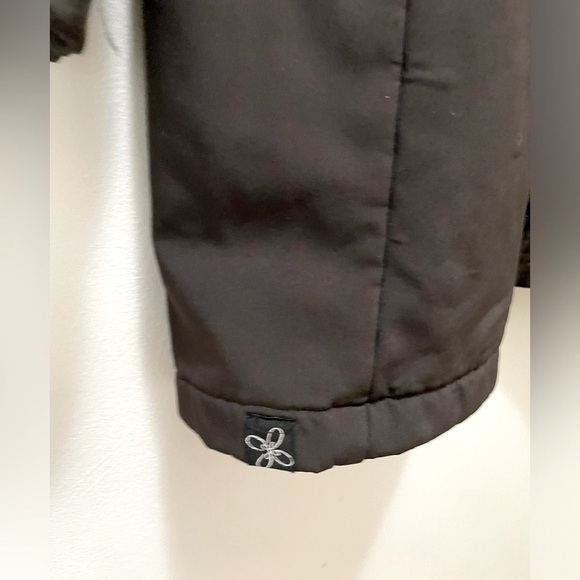 Vuarnet fleece-lined Long Zippered Jacket in Black/Brown - Picture 8 of 12